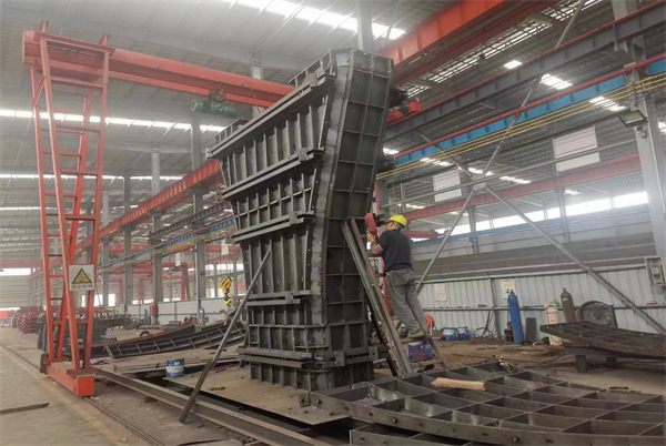 Steel formwork